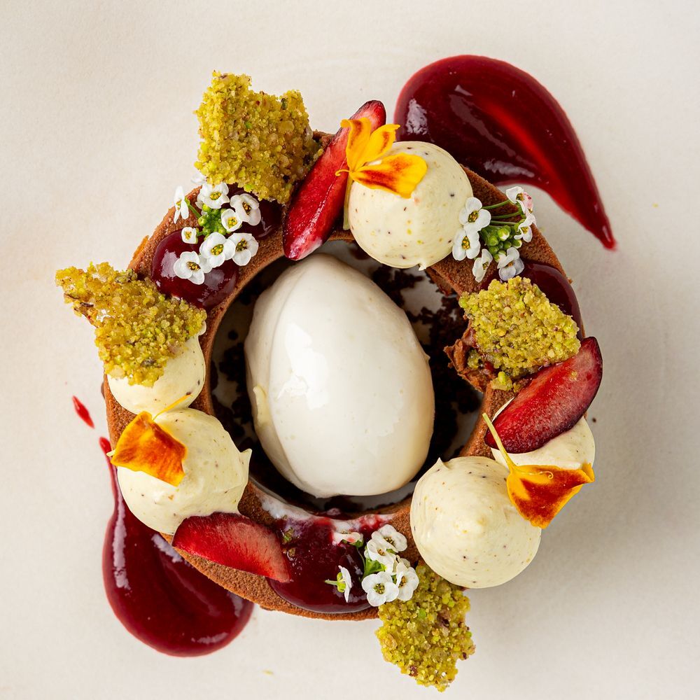 Aleria Restaurant: Athens' Historic Villa & Fine Greek Dining